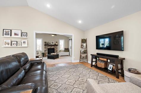 10073 177th Ave NW Elk River MN 55330