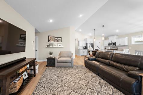 10073 177th Ave NW Elk River MN 55330