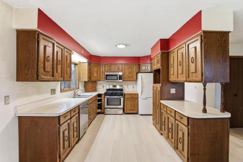 7738 Emerson Avenue N Brooklyn Park MN 55444