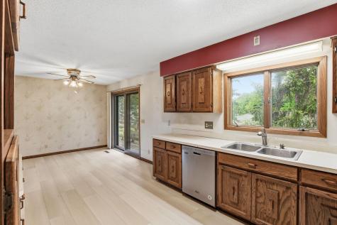 7738 Emerson Avenue N Brooklyn Park MN 55444