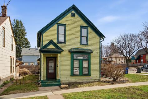 506 Bellows Street Saint Paul MN 55107