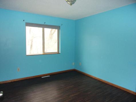 1121 S Vine Street Fergus Falls MN 56537