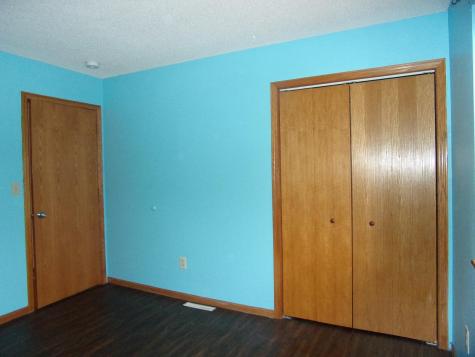 1121 S Vine Street Fergus Falls MN 56537