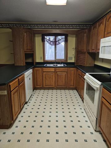 1121 S Vine Street Fergus Falls MN 56537