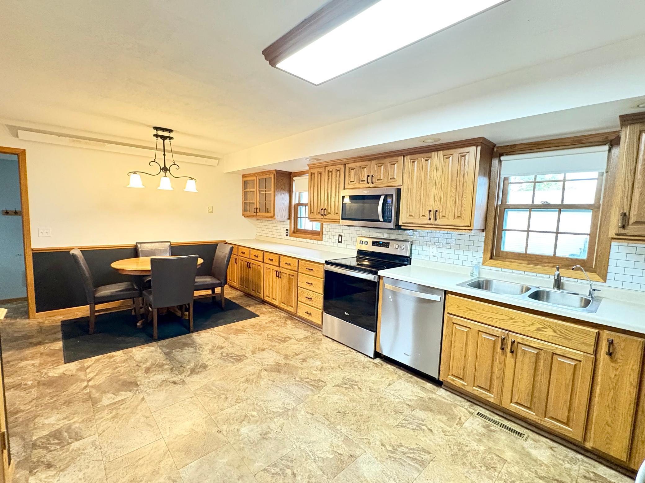 429 E Rooney Avenue Appleton MN 56208