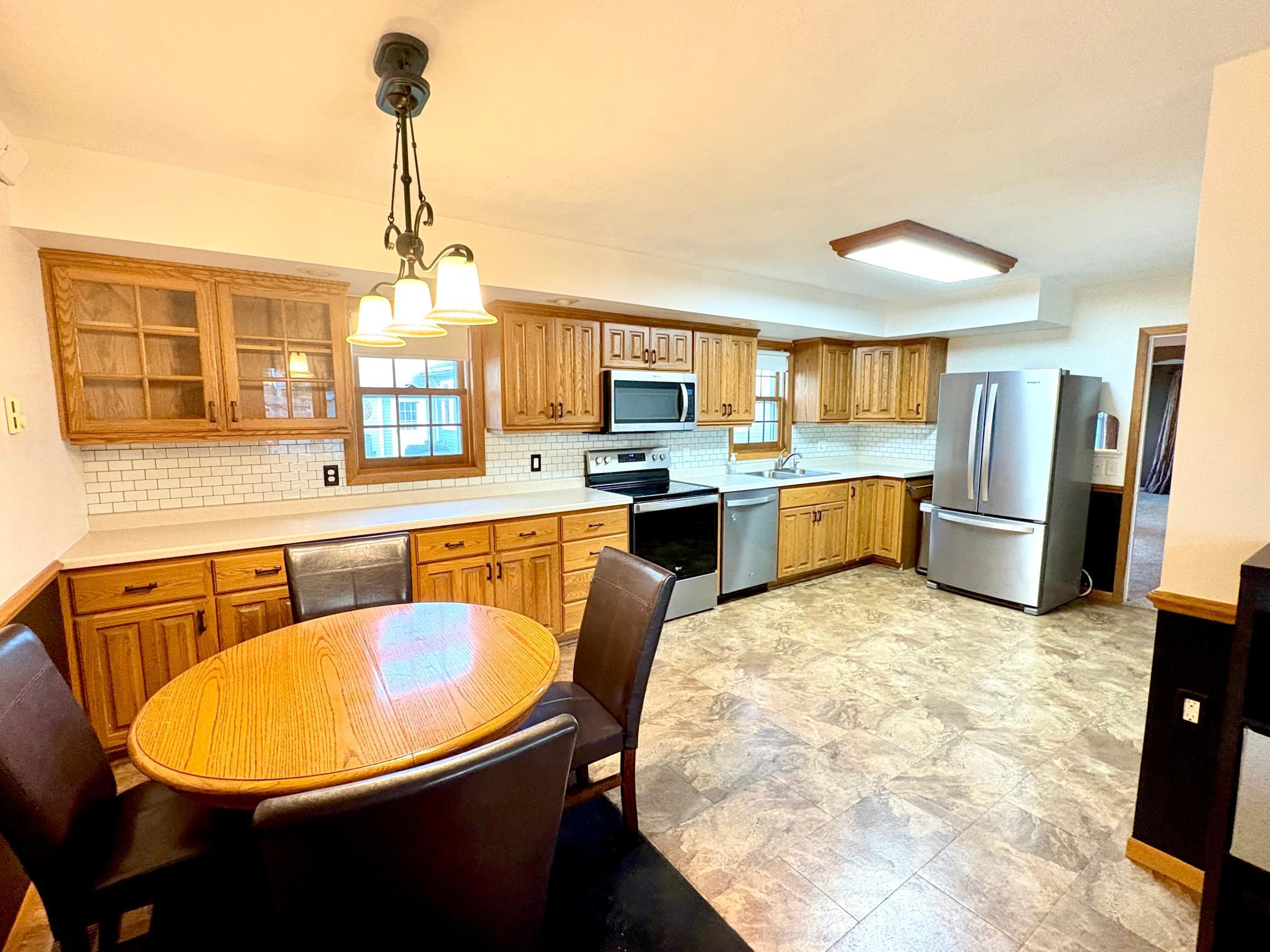 429 E Rooney Avenue Appleton MN 56208