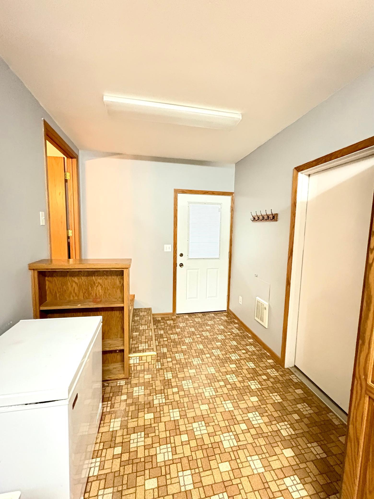 429 E Rooney Avenue Appleton MN 56208