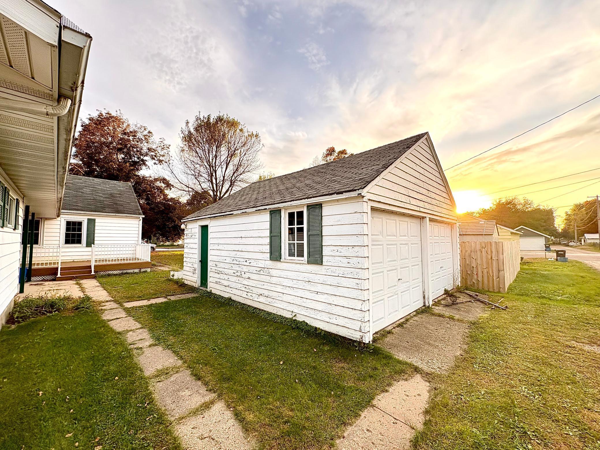 429 E Rooney Avenue Appleton MN 56208
