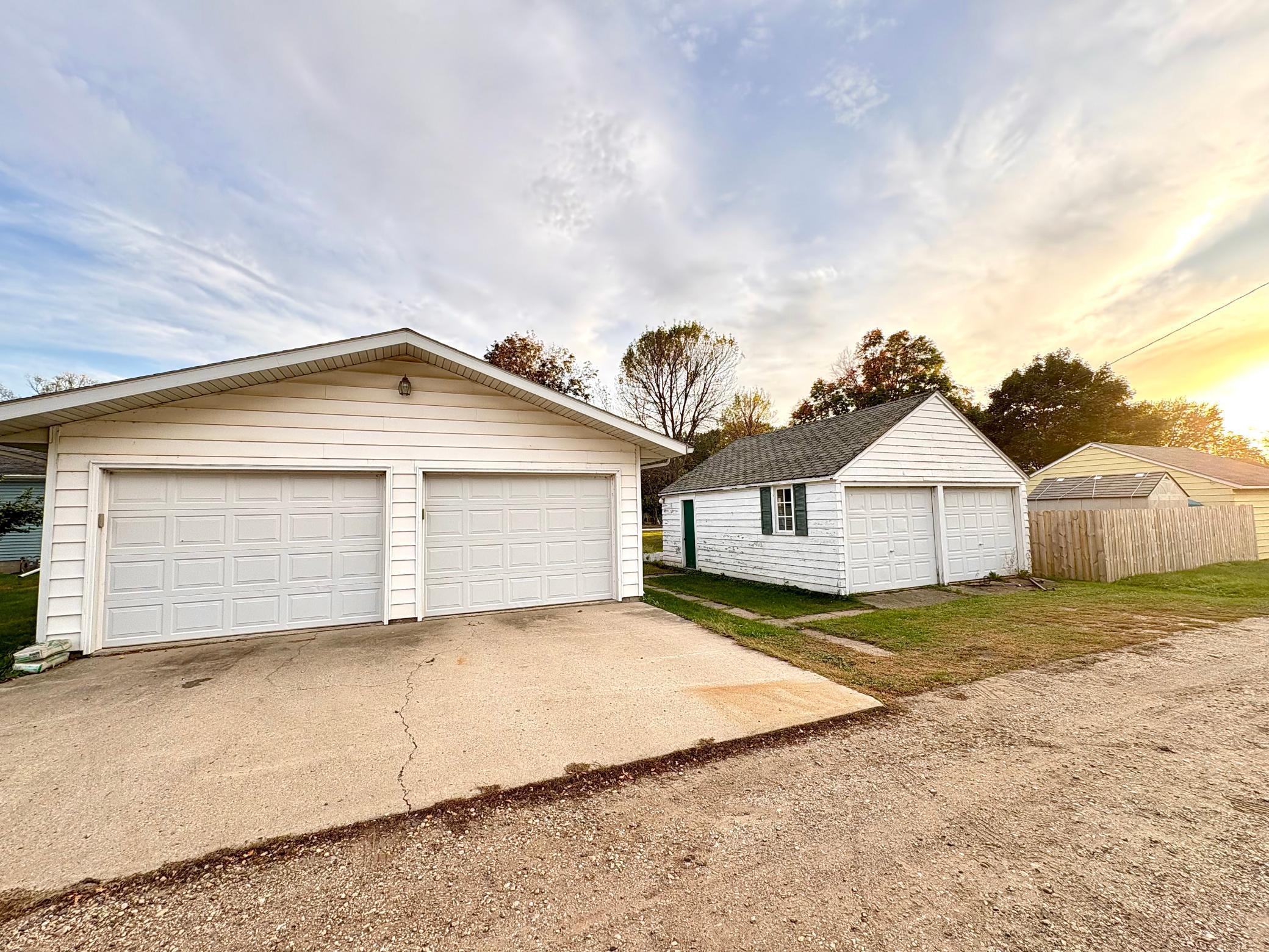 429 E Rooney Avenue Appleton MN 56208