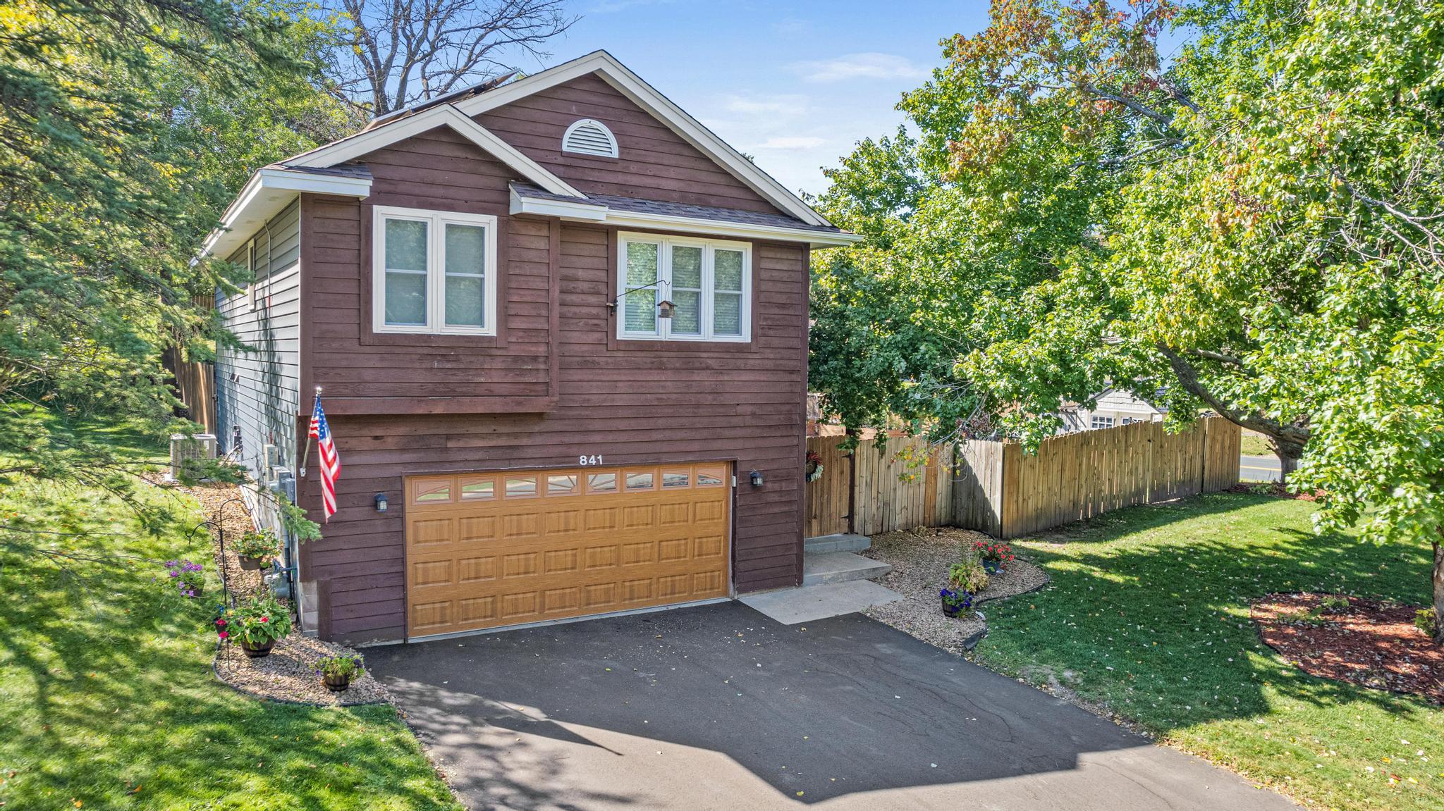 841 Sudberry Lane Eagan MN 55123