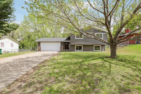 8128 Dawn Avenue Inver Grove Heights MN 55076