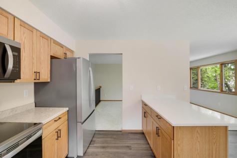 8128 Dawn Avenue Inver Grove Heights MN 55076