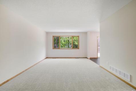 8128 Dawn Avenue Inver Grove Heights MN 55076