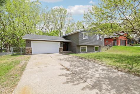 8128 Dawn Avenue Inver Grove Heights MN 55076