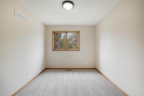 8128 Dawn Avenue Inver Grove Heights MN 55076