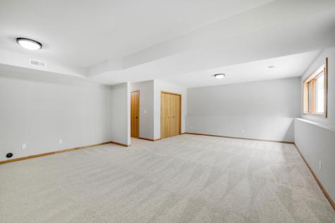 8128 Dawn Avenue Inver Grove Heights MN 55076
