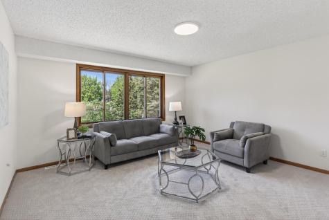 14322 Raven Street NW Andover MN 55304