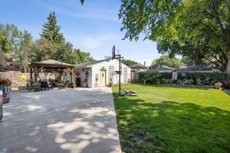 1209 4th Street N Fargo ND 58102