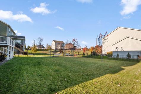 3863 Founders Path Chaska MN 55318