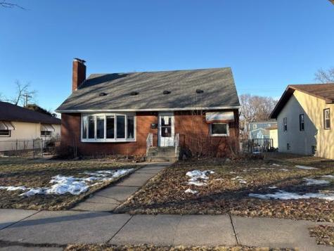 1821 Nebraska Avenue E Saint Paul MN 55119
