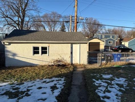 1821 Nebraska Avenue E Saint Paul MN 55119