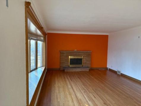 1821 Nebraska Avenue E Saint Paul MN 55119