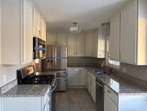 1821 Nebraska Avenue E Saint Paul MN 55119