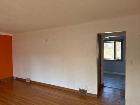 1821 Nebraska Avenue E Saint Paul MN 55119