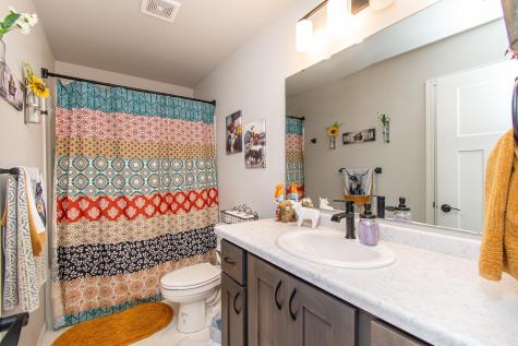 6012 Kodiak Lane Horace ND 58047