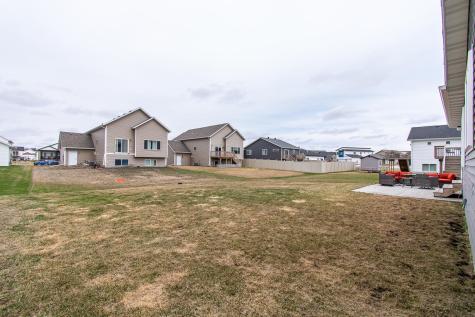 6012 Kodiak Lane Horace ND 58047
