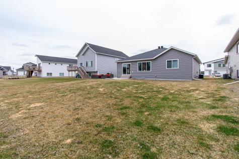 6012 Kodiak Lane Horace ND 58047