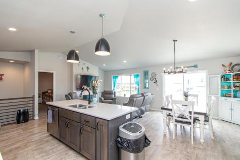 6012 Kodiak Lane Horace ND 58047