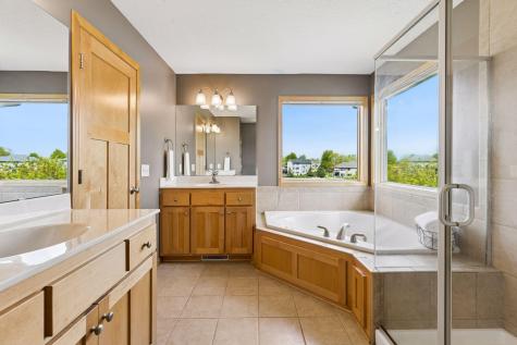 5614 105th Avenue N Brooklyn Park MN 55443