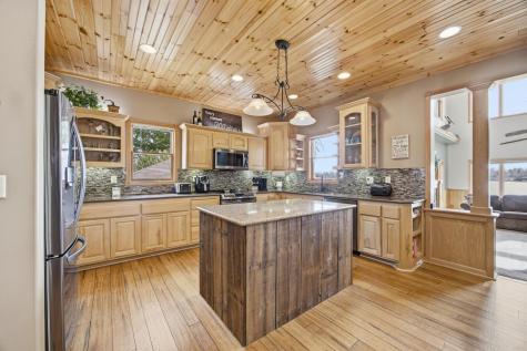1199 Long Beach Drive Detroit Lakes MN 56501