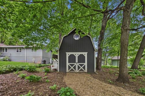 6186 Ridgewood Road Mound MN 55364