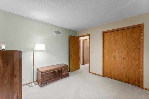 14278 Golf View Drive Eden Prairie MN 55346