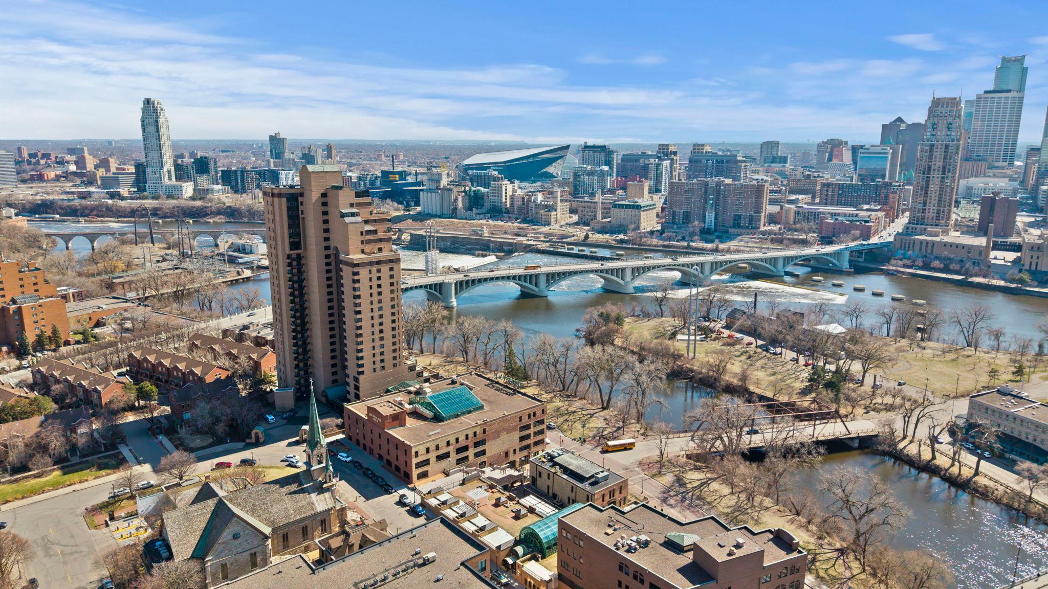110 Bank Street SE Minneapolis MN 55414