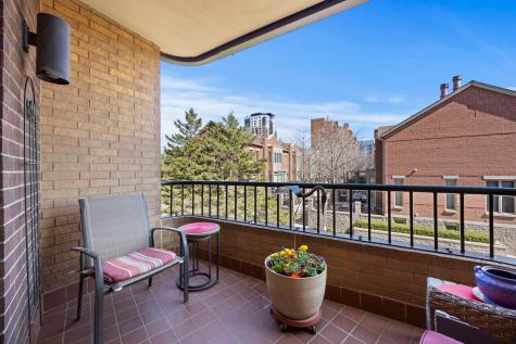 110 Bank Street SE Minneapolis MN 55414