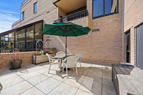 110 Bank Street SE Minneapolis MN 55414