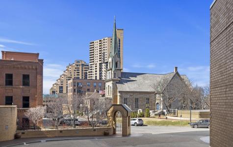 110 Bank Street SE Minneapolis MN 55414