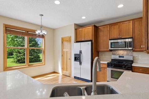 11409 Balsam Way Woodbury MN 55129