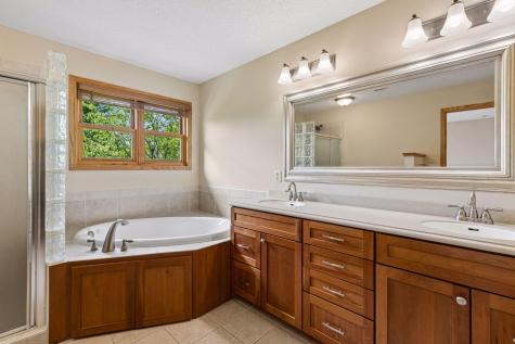 11409 Balsam Way Woodbury MN 55129