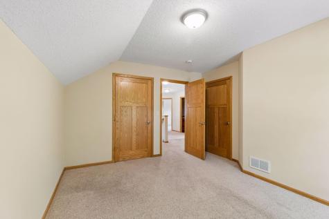11409 Balsam Way Woodbury MN 55129