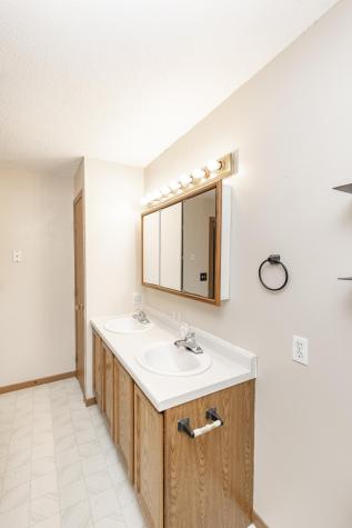 314 Nelson Drive Horace ND 58047