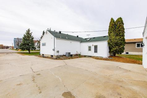 314 Nelson Drive Horace ND 58047