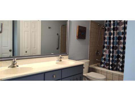 2520 Le Homme Dieu Heights NE Alexandria MN 56308