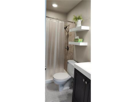 2520 Le Homme Dieu Heights NE Alexandria MN 56308
