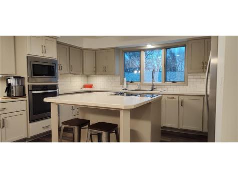 2520 Le Homme Dieu Heights NE Alexandria MN 56308