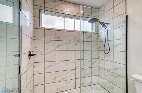 215 Emma Court Mapleton ND 58059