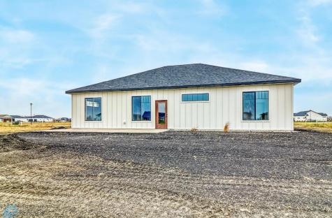 215 Emma Court Mapleton ND 58059